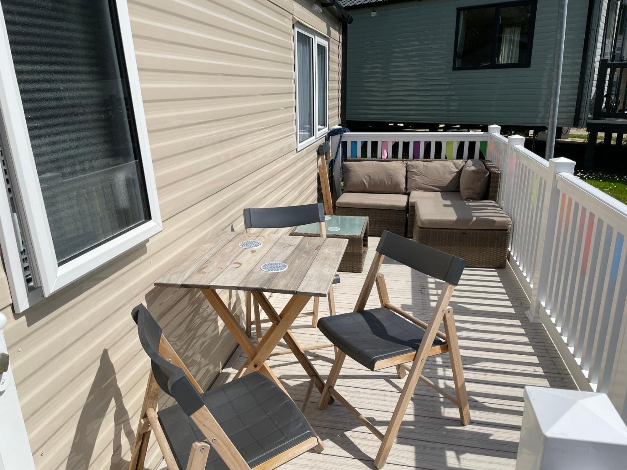 Rockley Park Private Holiday Homes Poole Exterior photo