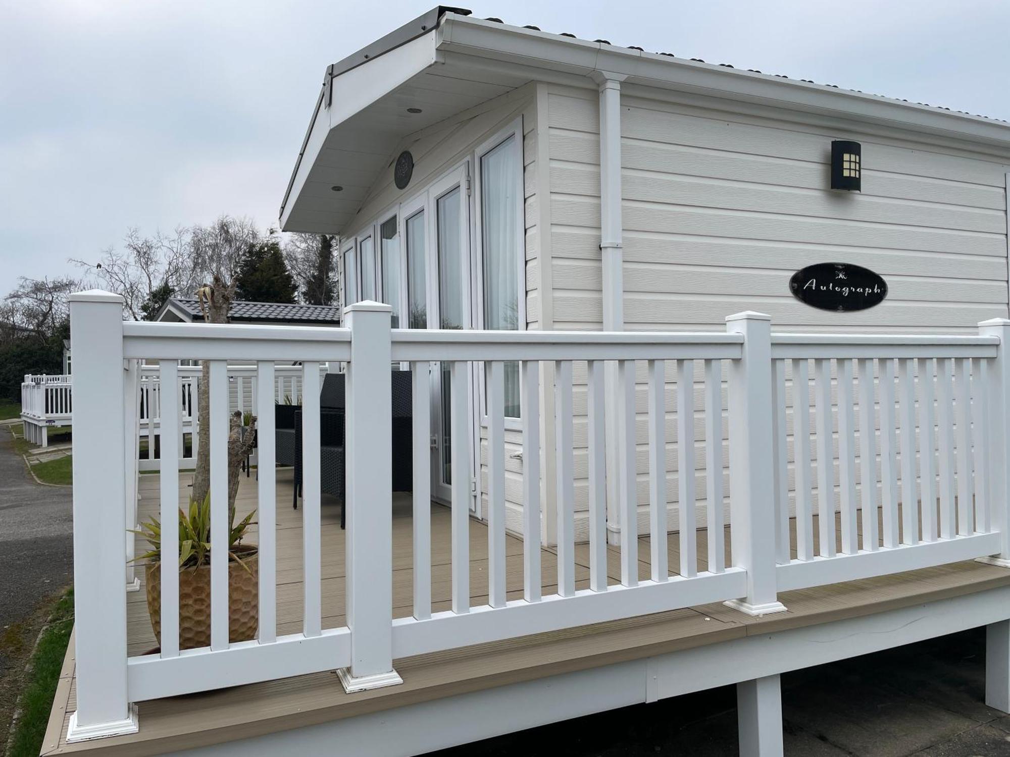 Rockley Park Private Holiday Homes Poole Exterior photo